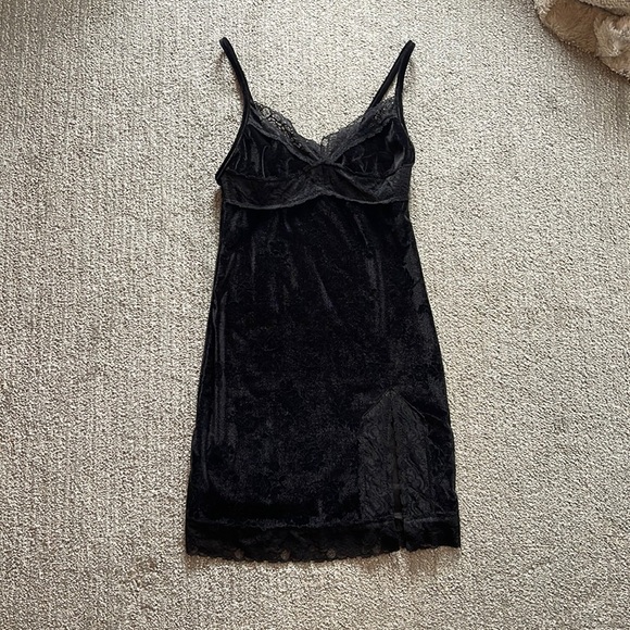 black lace slip on velvet dress - Picture 1 of 1